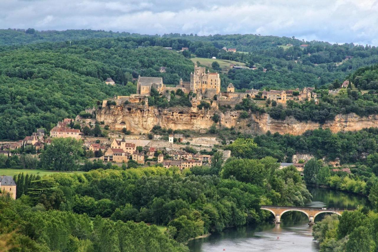 Ancienne Sechoir A Tabac Idealement Place A Limeuil Pour 4 Dans La Nature Exteriör bild